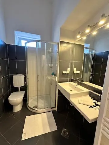Luna City Core Rooms Pula