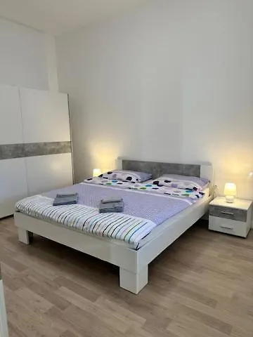 Luna City Core Rooms Pula Apartmán
